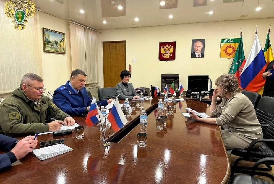 Прокурор Запорожской области Кирилл Осипчук провел личный выездной прием в Энергодаре. ФОТО: прокуратура ЗО