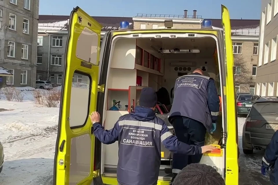 Женщину доставили из Бийска в Барнаул. Скриншот видео телерам-канал Городская больница №2 (Бийск)