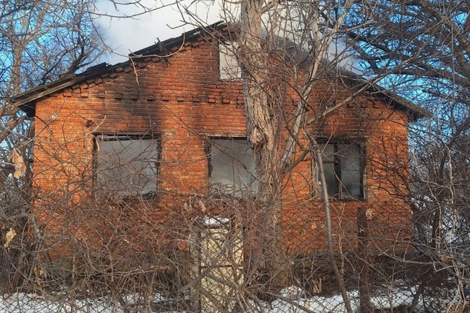 Огнем было охвачено 40 кв. метров. Фото: пресс-служба ГУ МЧС России по Ростовской области