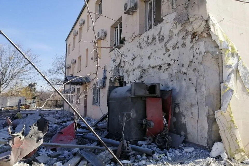 Здание сельхозуправления в Каховке обстреляно ВСУ. Фото: тг-канал Павла Филипчука
