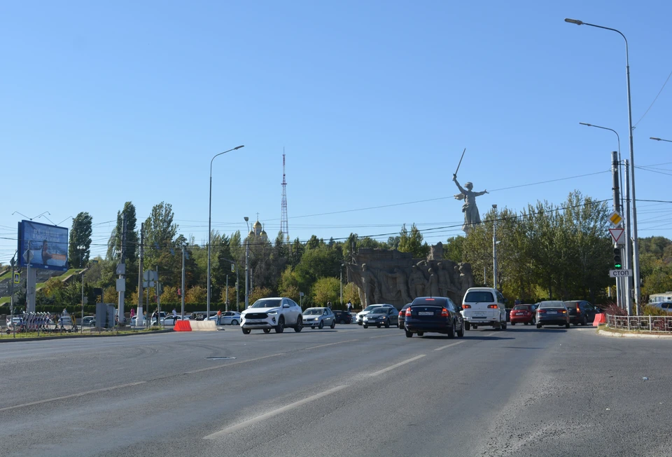 Часть новых труб пройдет через Мамаев курган.