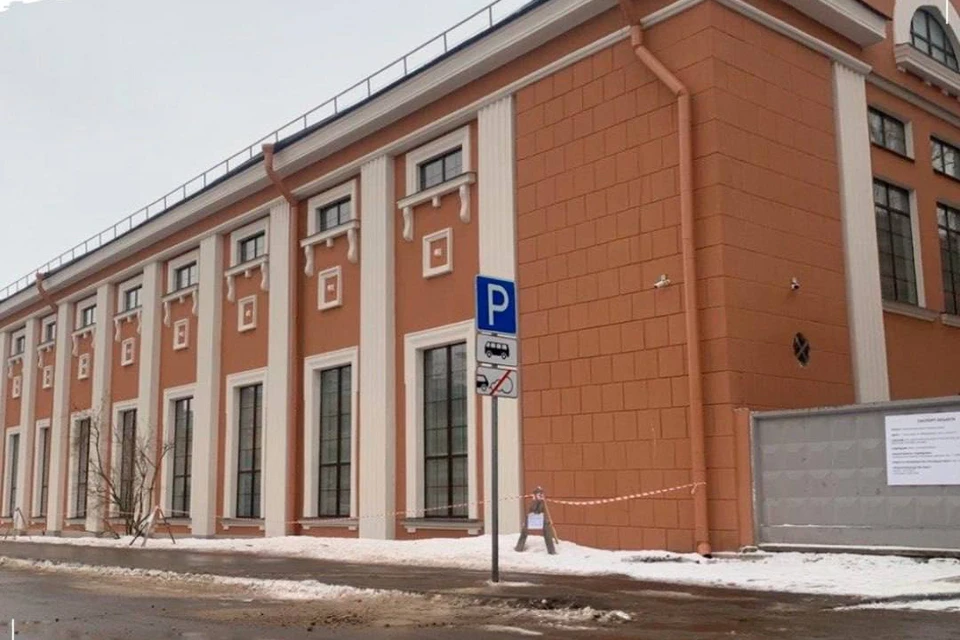 Более 300 нежилых построек очистили от незаконных рисунков в Петербурге. Фото: ГАТИ.
