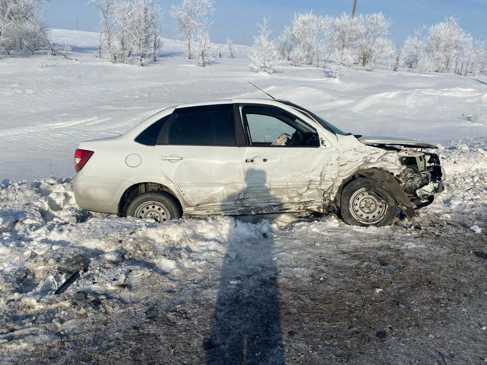 В результате ДТП водитель «Лады Гранты» получил травмы