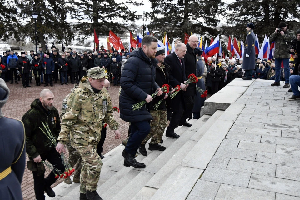 Торжественные митинги и возложения цветов состоялись в памятных местах, связанных с историей ржевской земли. Фото: ЗСТО