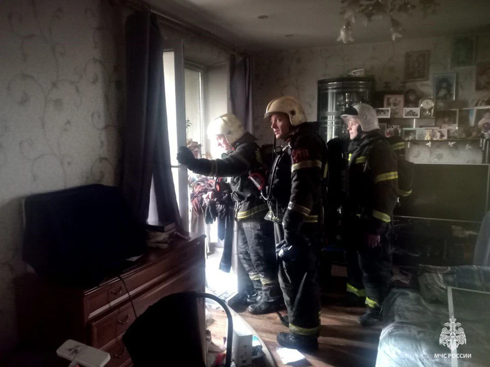 Двери сразу нескольких квартир горели в Веневе Тульской области в минувшие сутки