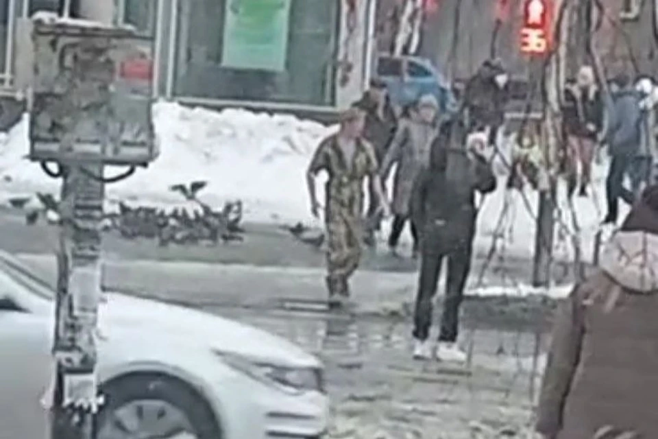 Очевидцы сообщили, что человека в камуфляжном костюме видели на проспекте Ленина. Фото: Урал56