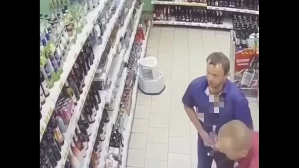 Калужане украли алкоголь из супермаркета