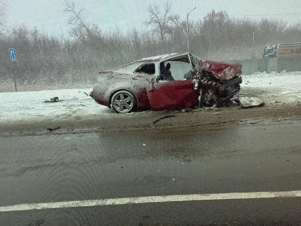 Водитель Kia получил серьезные травмы, его жена скончалась