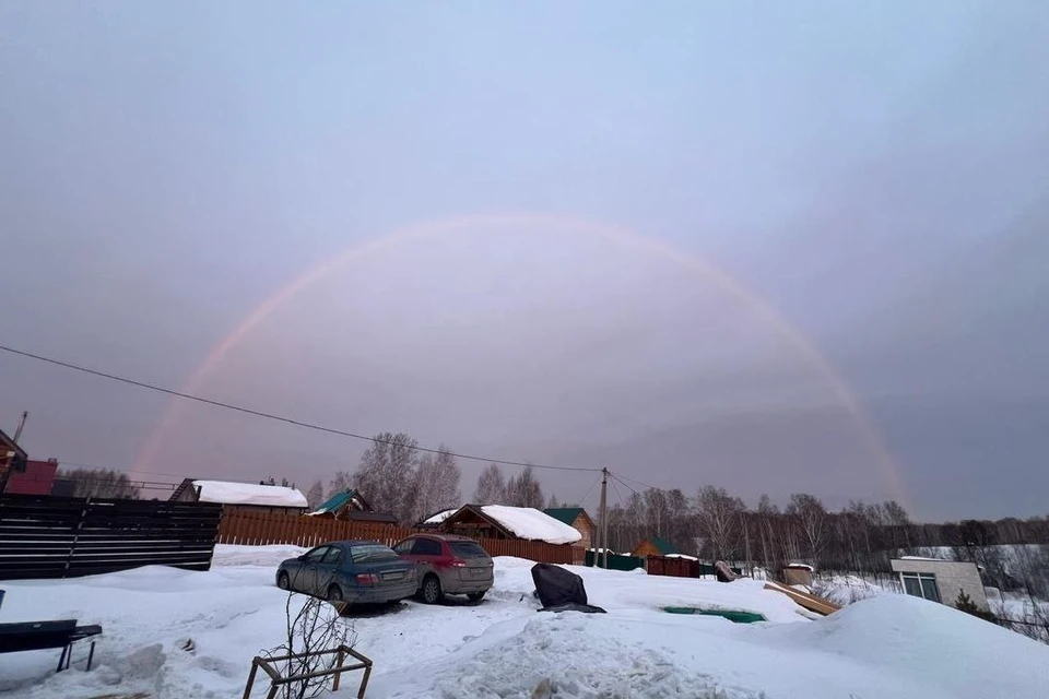 Радугу новосибирцы заметили утром. Фото: Светлана Филина