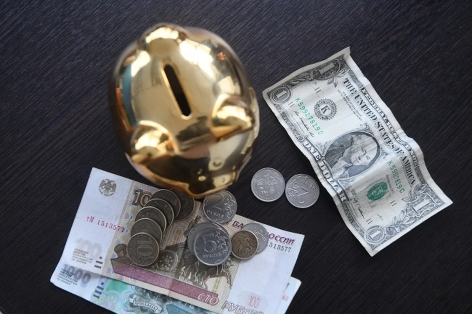 Финансист посоветовал складывать накопления на вклад