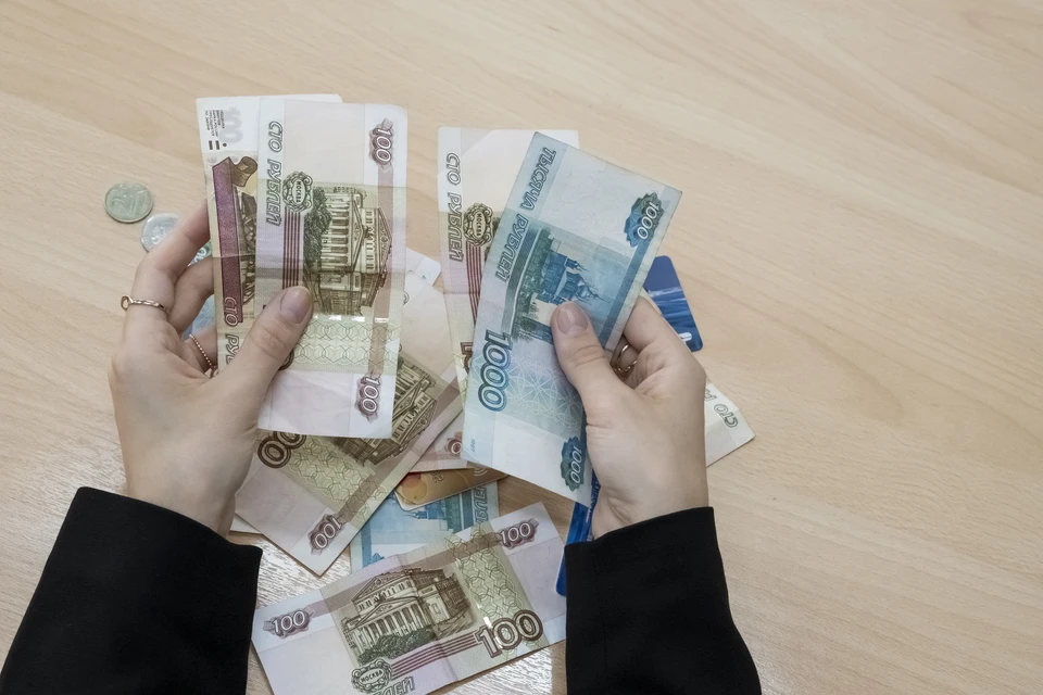 Пенсионер жил три года в Петербурге без холодной воды.