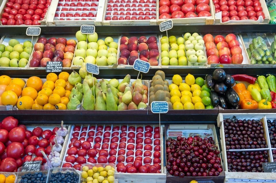 Биотехнолог Золотарева: мытье овощей и фруктов приведет к образованию плесени