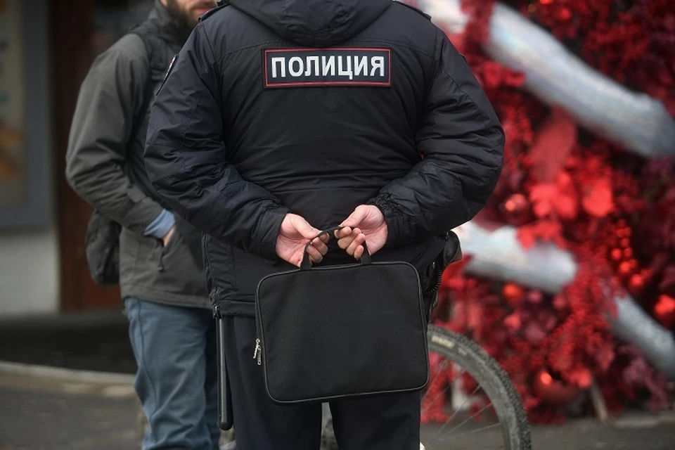 В Нижнем Тагиле оцепили крупный ТРЦ