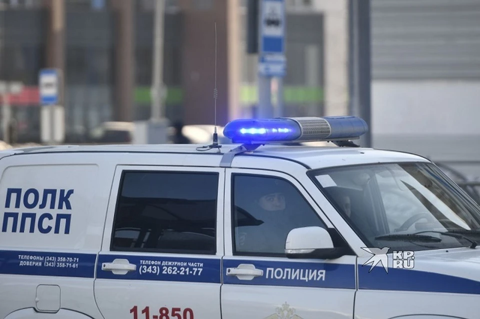 Женщину и ее кавалера нашли правоохранители