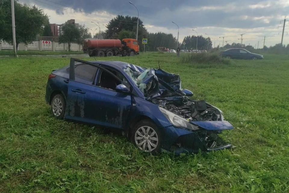 В ДТП погиб пассажир, еще один получил тяжелые травмы. Фото: ГАИ по Новосибирской области