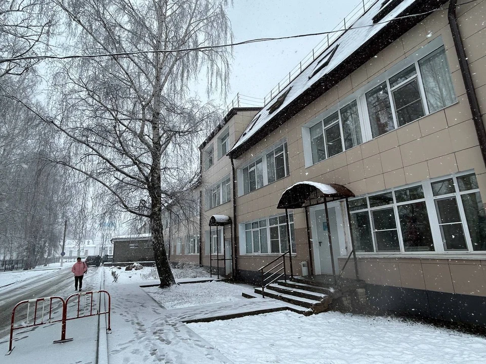 Глава Городецкого округа опроверг слухи о закрытии центральной районной больницы. Фото: Телеграм-канал Александра Мудрова.