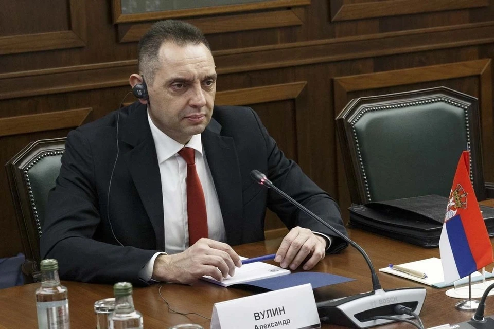 ЕС намерен ввести санкции против Вулина и запретить ему въезд в страны союза
