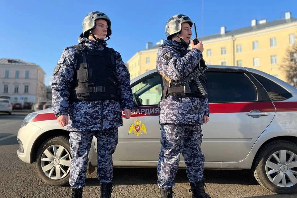 Бойцы на страже порядка и безопасности. Фото: Росгвардия Тверской области.
