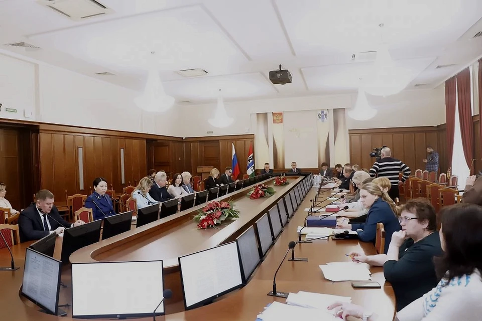 Депутаты новосибирского Заксобрания хотят учредить две новые награды. Фото: Заксобрание Новосибирской области