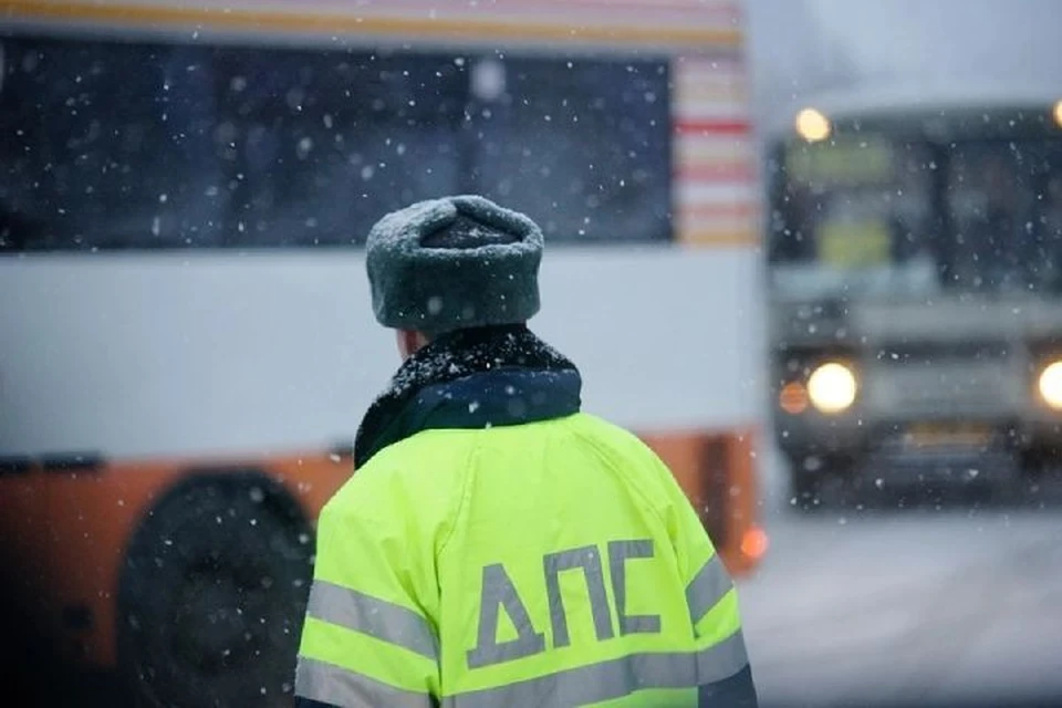Житель Комсомольска вылетел из автомобиля во время аварии
