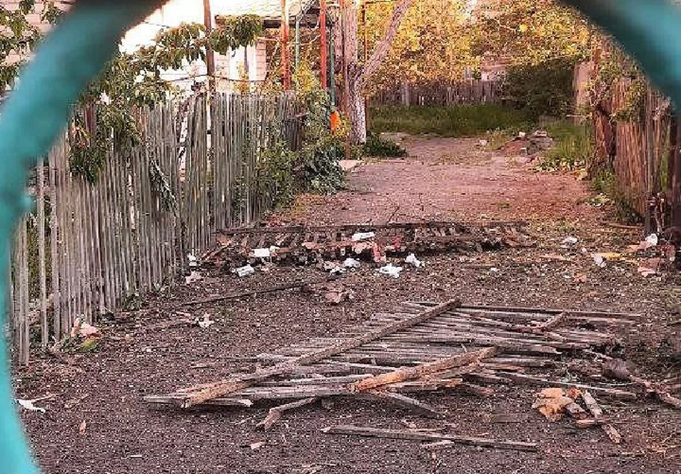 Под обстрел боевиков ВСУ попало село Короки в Каховском округе - по нему украинские солдаты ударили беспилотниками. ФОТО: тг-канал Павла Филипчука
