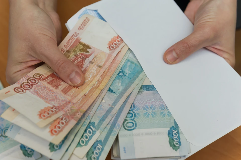 Курьер забрал у пенсионерки из Петербурга деньги и попался полиции под Пензой.