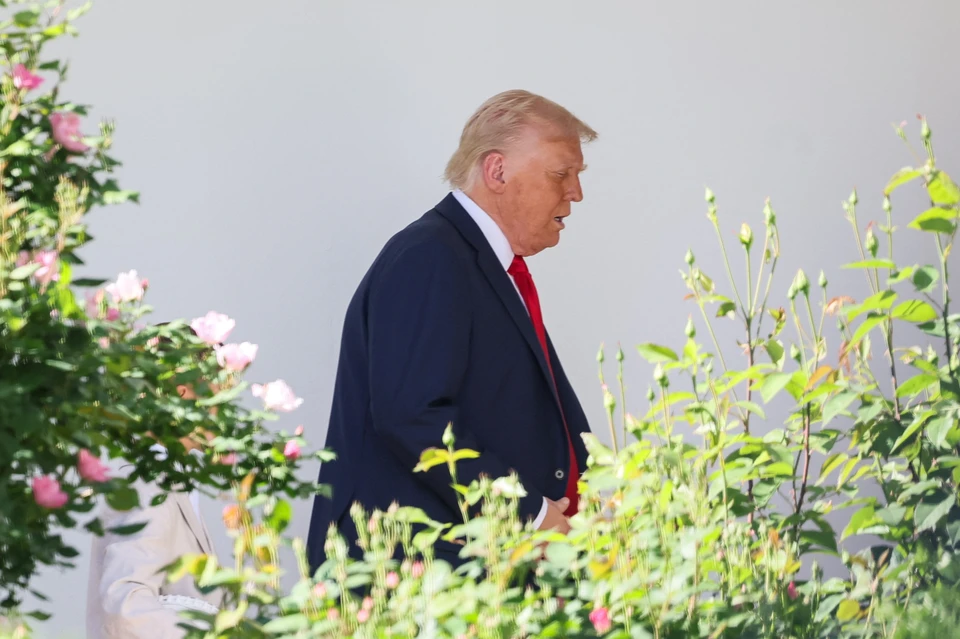 Трамп снял с постов не менее 121 тысячи федеральных госслужащих США