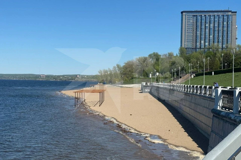 Уровень воды на набережной заметно поднялся