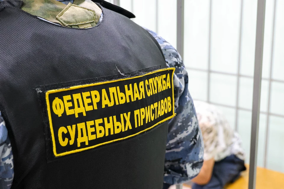 Приставы обнаружили у казанца квартиру и наложили на нее арест.