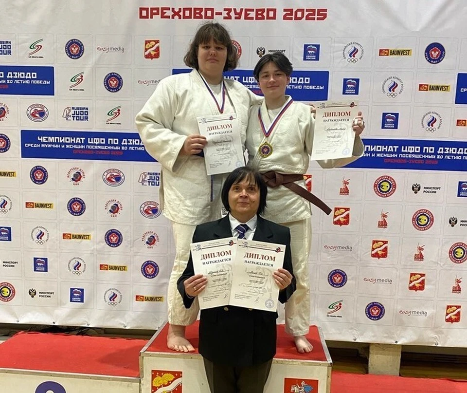 Спортсменки из Калуги взяли «золото» на чемпионате ЦФО по дзюдо