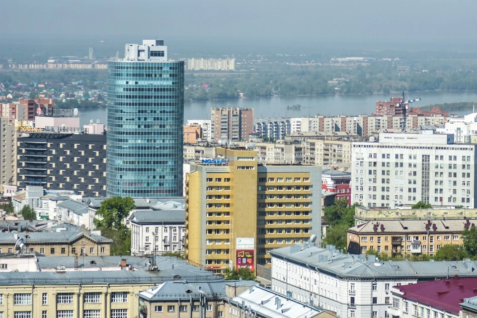 В Новосибирске северокорейская делегация почтила память Героя труда КНДР. Фото: Мартынова Алена