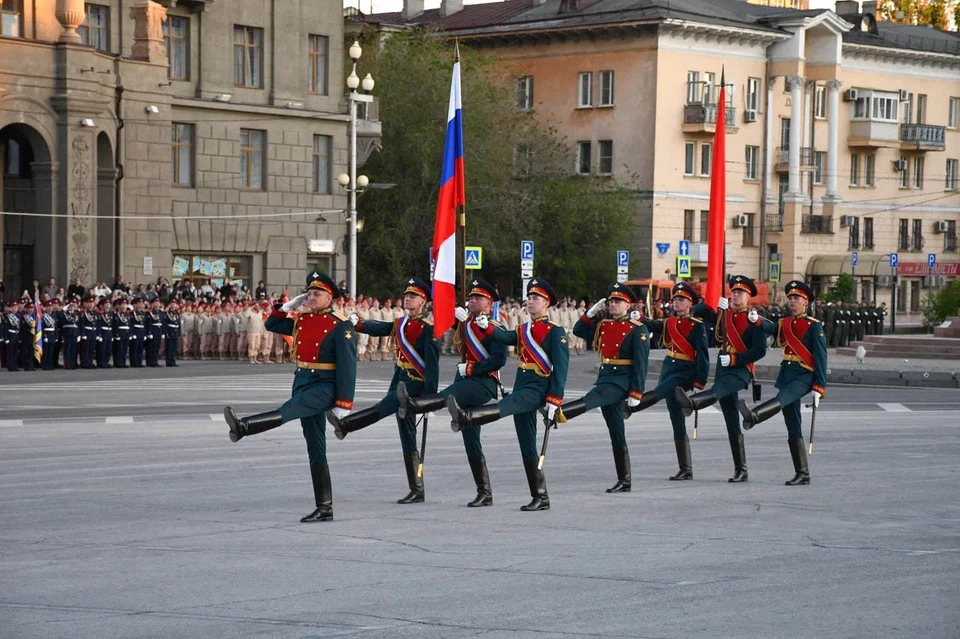 В Волгограда состоялась первая репетиция Парада Победы.