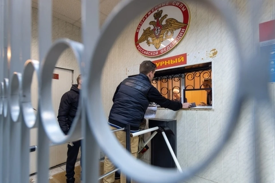 Справки пока выдавать не будут