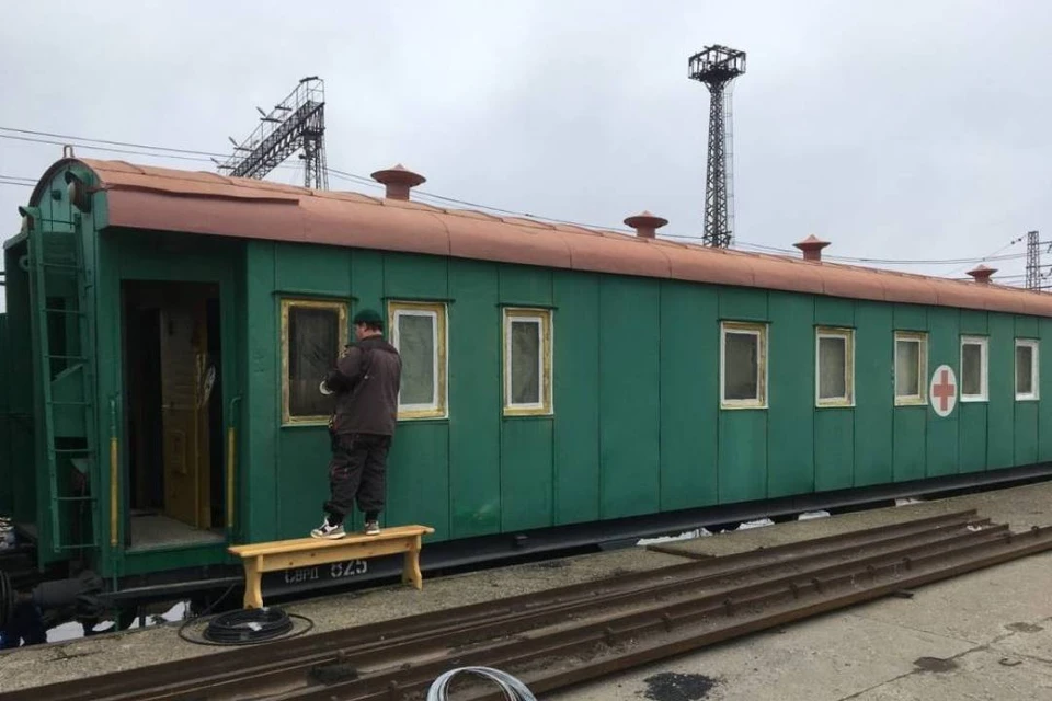 В состав входят уникальные медицинские вагоны реального эвакуационного поезда. Фото: ГАСПИ.