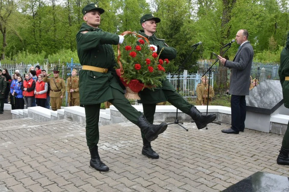 Ульяновцы почтили память умерших в госпиталях воинов в годы войны | ФОТО: администрация Ульяновска