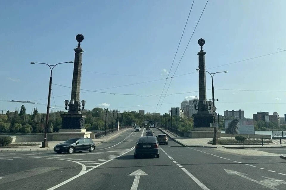 В Донецке в связи с реконструкцией моста меняют график движения транспорта