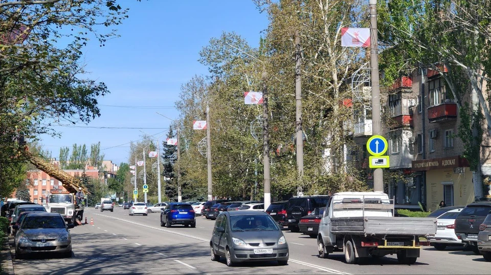 В Запорожской области города украшают ко Дню Победы