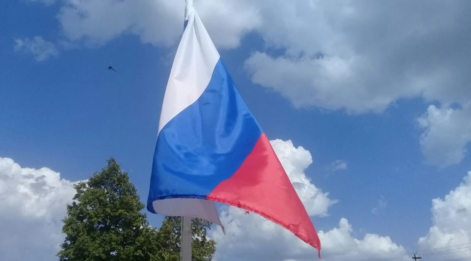 У выпускников 11-х классов есть право пересдать один экзамен по одному учебному предмету. Даты пересдачи - 3 и 4 июля.