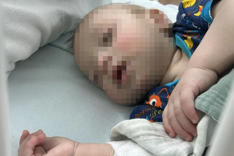 «У него даже не было сил плакать»: 7-месячный мальчик погиб в Приморье из-за халатности врачей