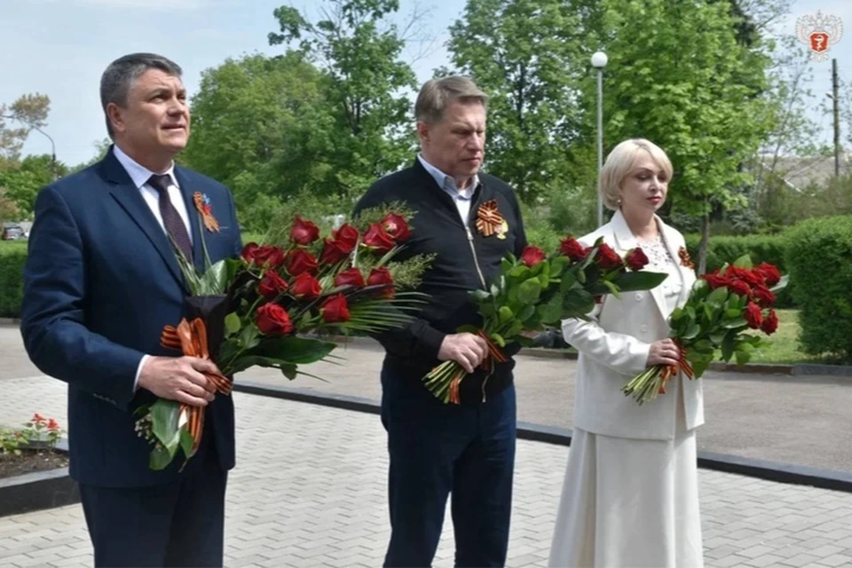 Михаил Мурашко почтил память павших героев. ФОТО: ТГ-канал Леонида Пасечника