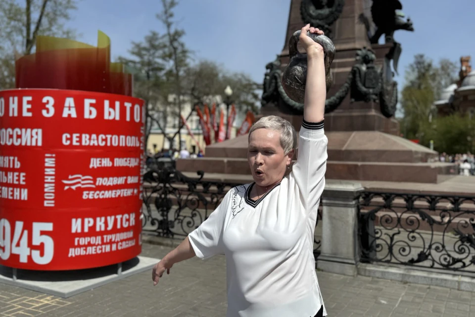 В Иркутске прошла акция "Рекорд Победы" 9 мая.