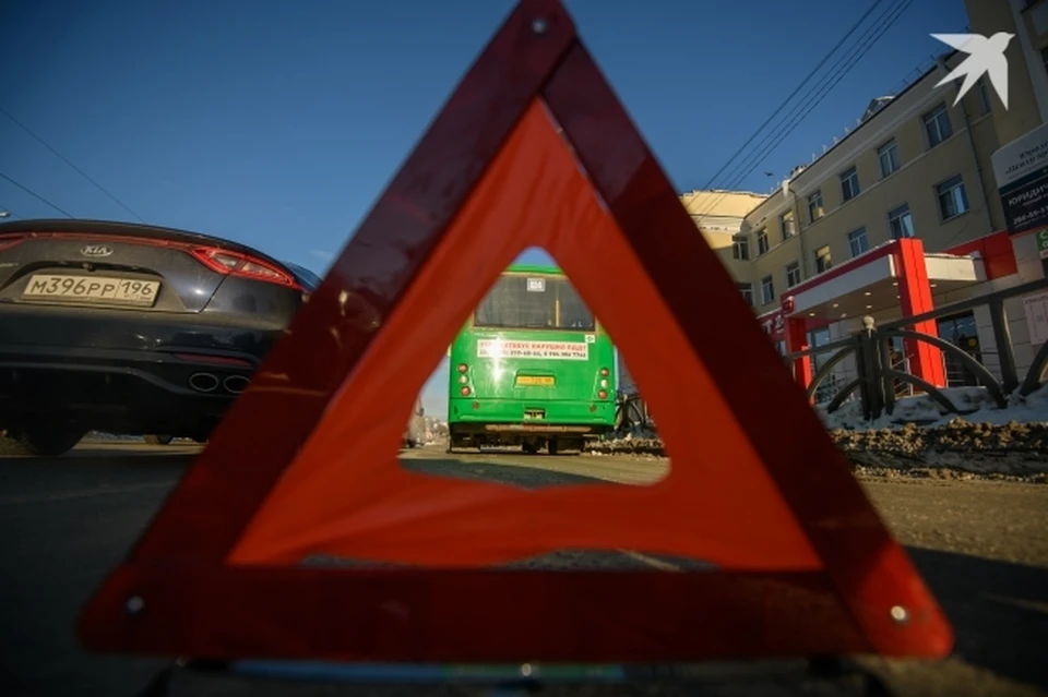 В Екатеринбурге столкнулись две легковушки на Амундсена