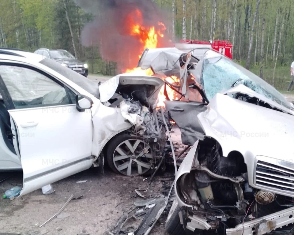 В массовом ДТП на трассе трассе М3 «Украина» в районе Думиничей сгорел автомобиль.