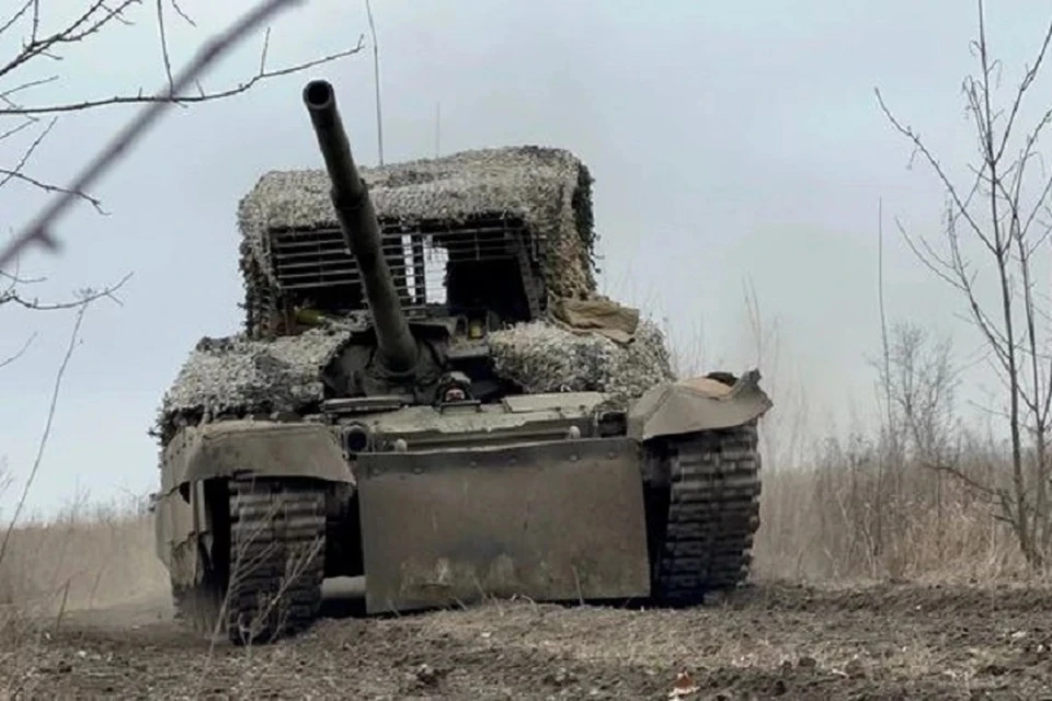 Российские войска продолжают наступление и движутся вперед
