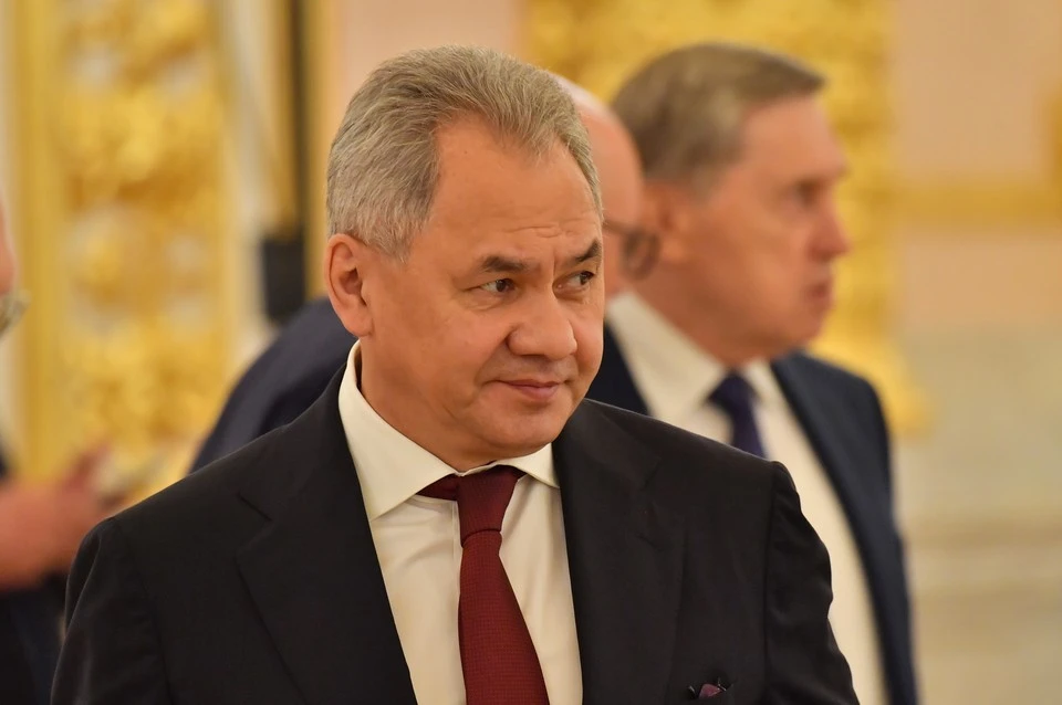 Контракт воинской службы с генералом армии Шойгу продлили на пять лет