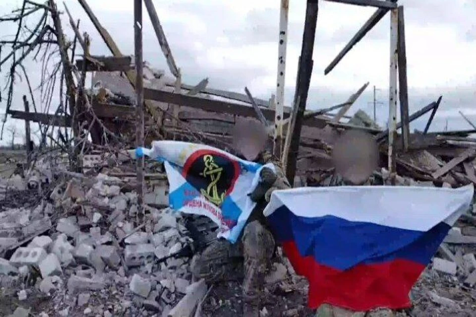 13 мая военнослужащие Черноморского флота отметя т свой праздник. Именно морпехи ЧФ освободили Крынки в 2024 году. Фото: тг-канал Владимира Сальдо