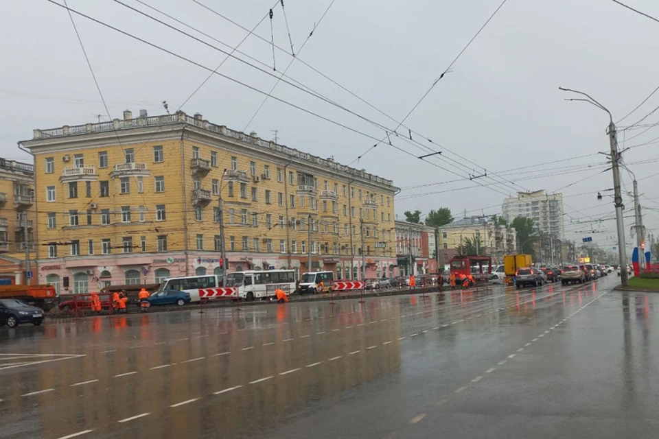 Жителям города придется потерпеть пробки до конца мая