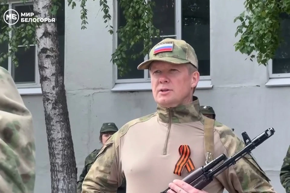 Илья Пономарев присоединился к добровольческому подразделению «Барс-Белгород». Фото: скриншот видео «Мир Белогорья»