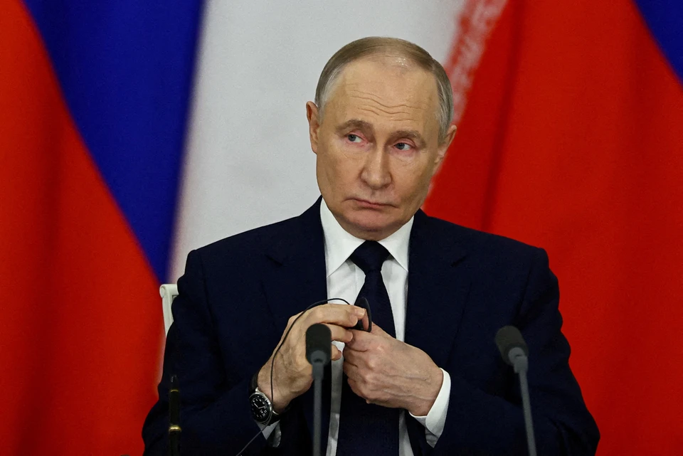 Путин поручил обеспечить в России безопасность пенсионных фондов