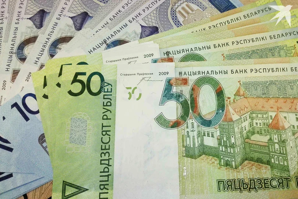 В Беларуси родители подростков, разбивших камнем стекло в авто, заплатят 2300 рублей. Снимок носит иллюстративный характер.